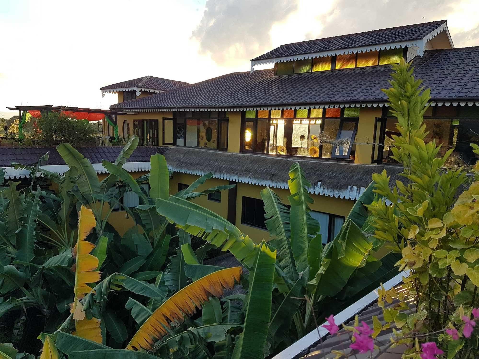 Thanakha Inle Hotel Nyaung Shwe Εξωτερικό φωτογραφία